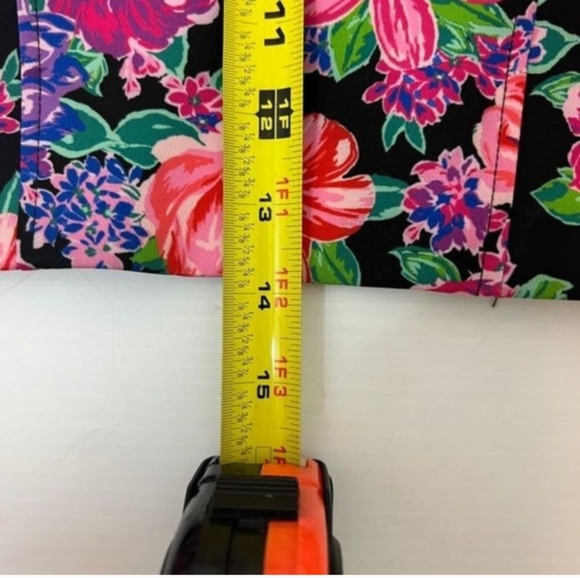 🆕Zara Floral Print Plunging Neckline Puffy Shoulder Crop Top Size Small - Picture 9 of 10